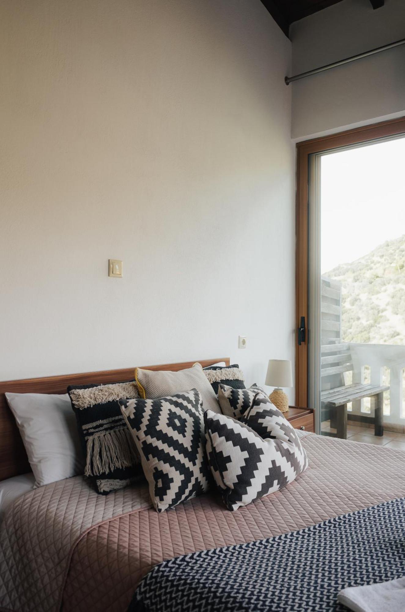 Lefteris Rooms Kambos  ภายนอก รูปภาพ