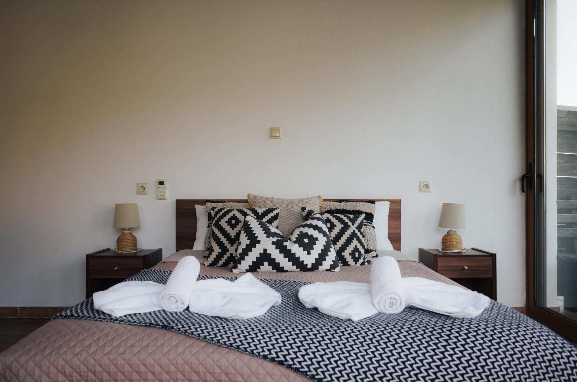 Lefteris Rooms Kambos  ภายนอก รูปภาพ